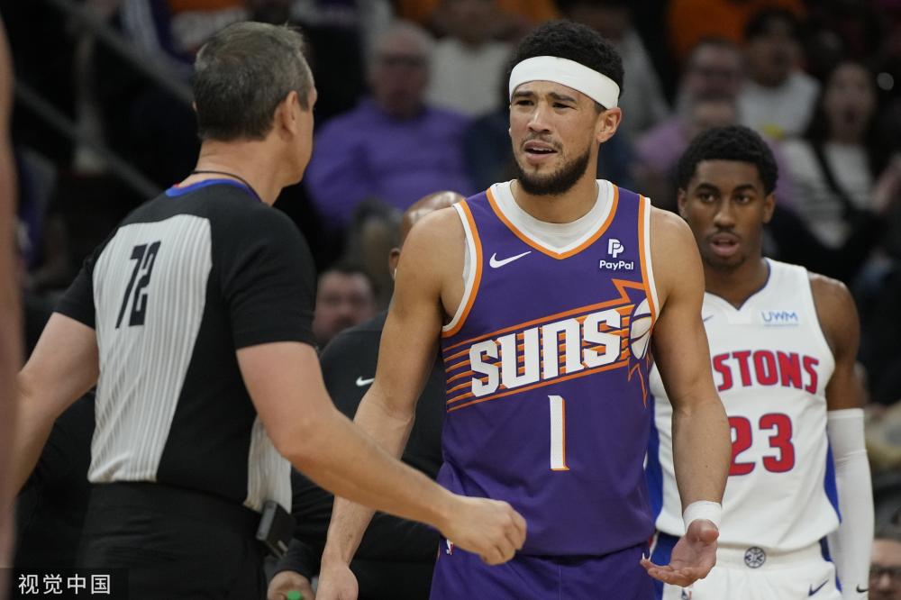 更加细致地 更加细致地