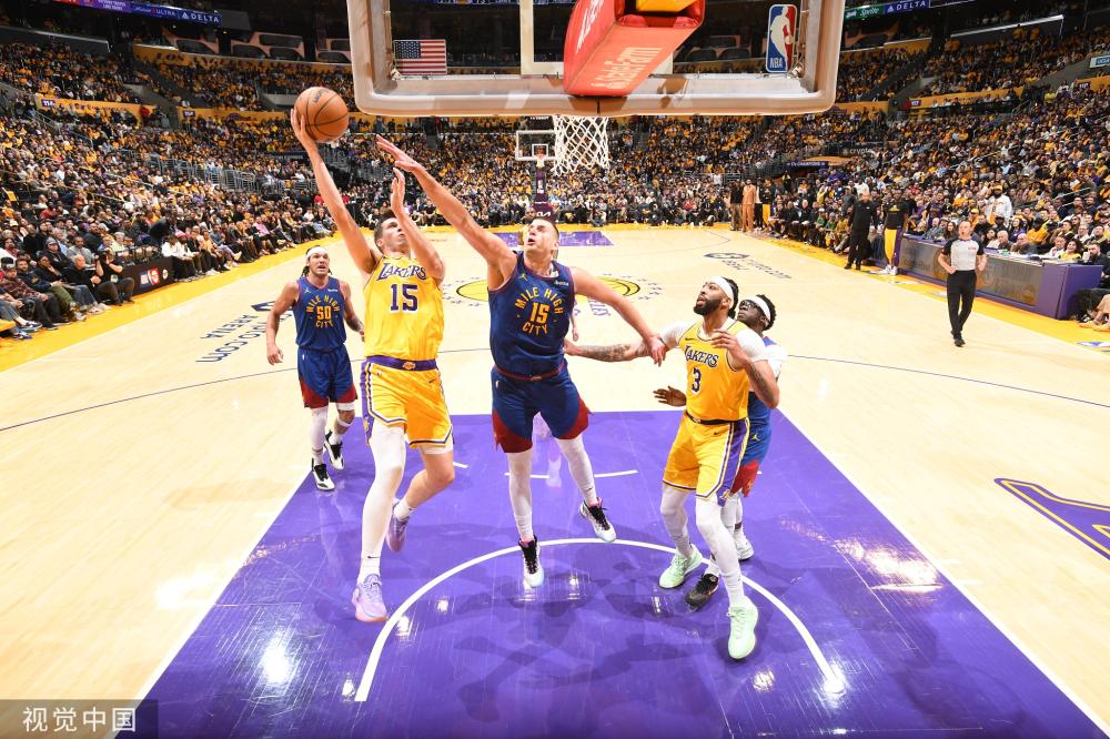 首轮的球迷 首轮的球迷