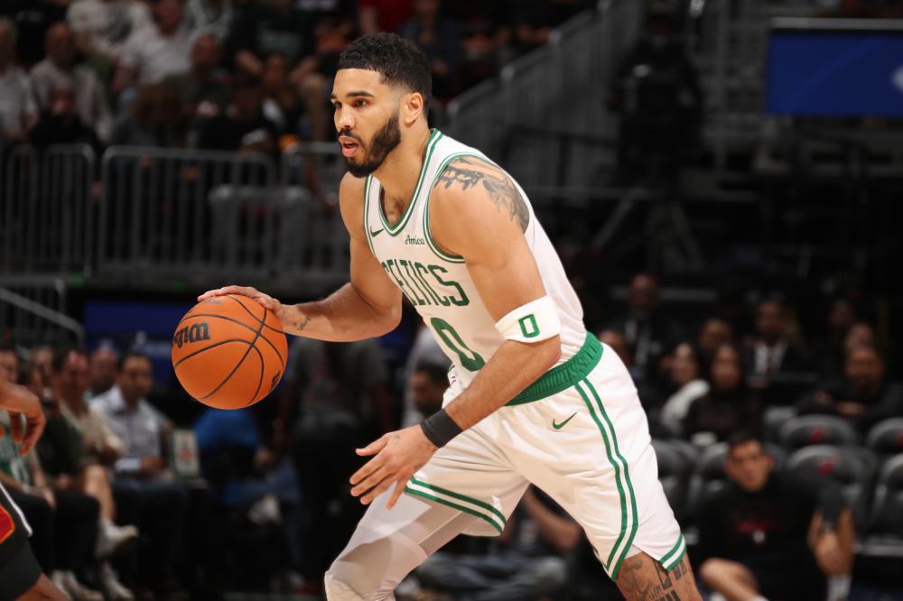 季的数据为 季的数据为